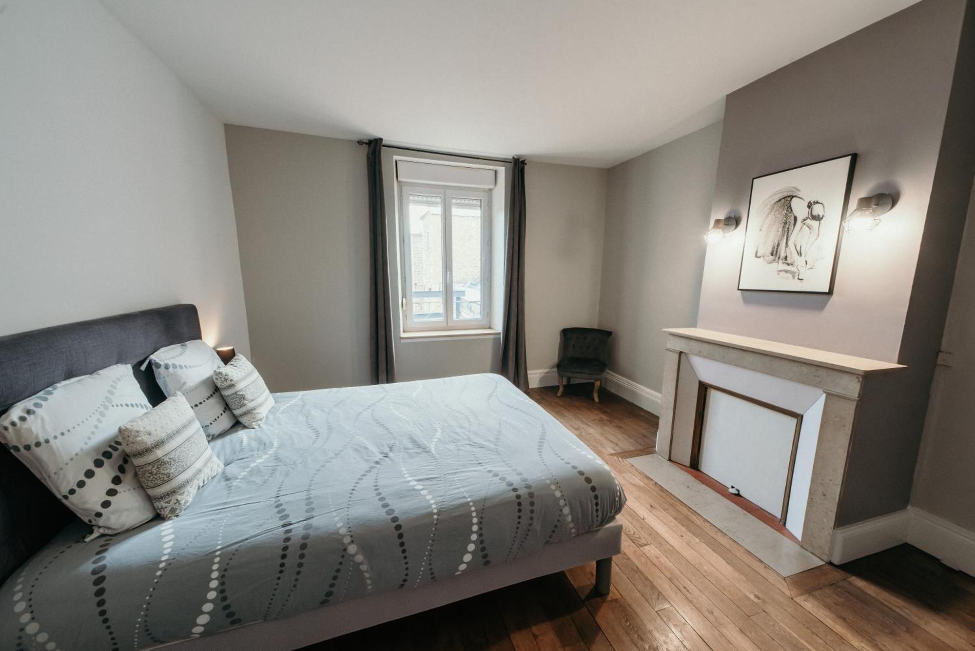 Appartement D'Alexandre Hyper Centre-Ville Шарлевіль-Мезьєр Екстер'єр фото