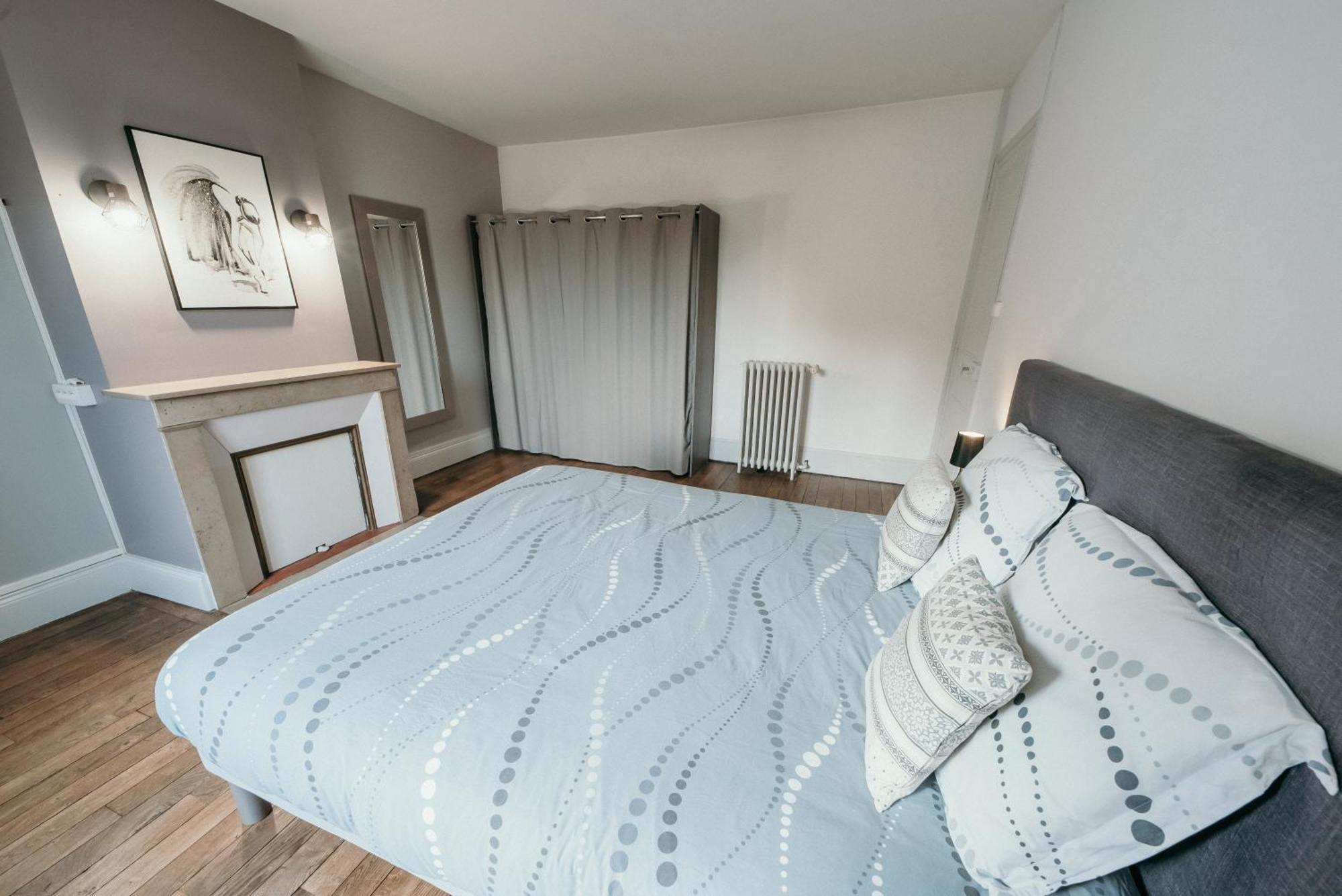 Appartement D'Alexandre Hyper Centre-Ville Шарлевіль-Мезьєр Екстер'єр фото